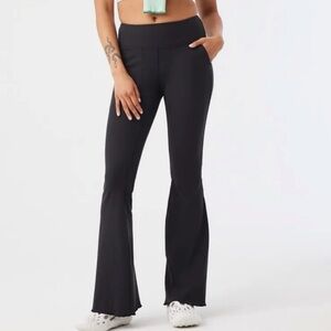 Outdoor Voices Rib Flare Pant size XS
